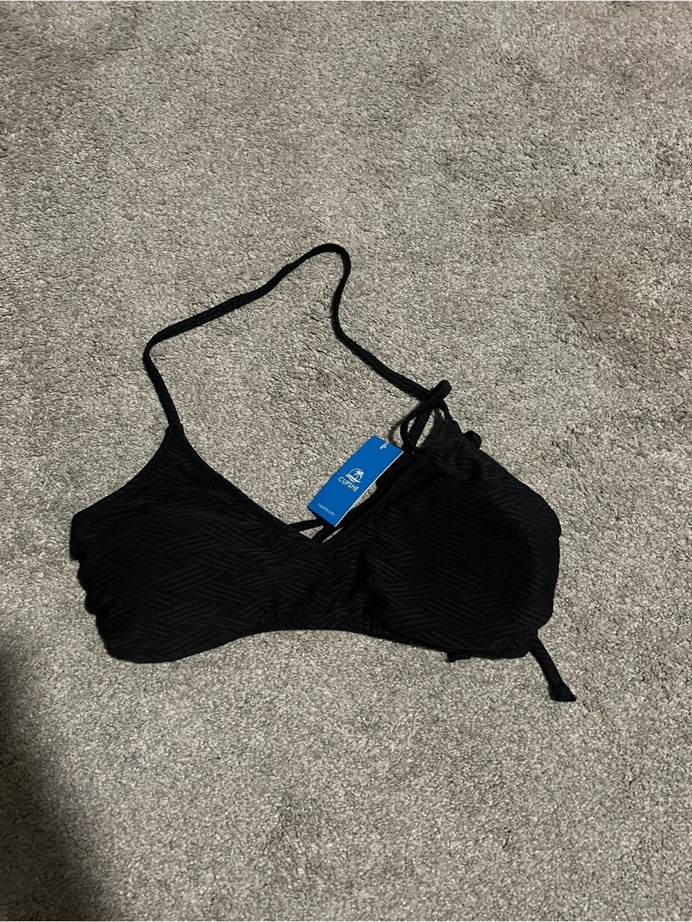 Cupshe Black Textured Strappy Bikini Top
